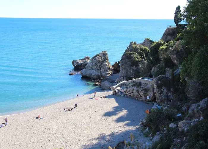 Completely Renovated Large Apt, Amazing Sea Views Apartment