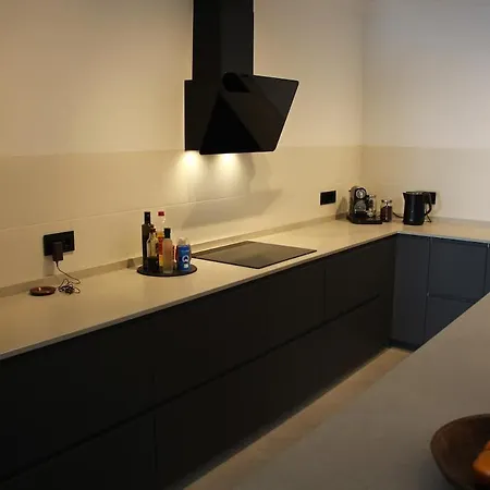 Completely Renovated Large Apt, Amazing Sea Views Apartamento Nerja