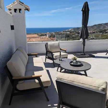 Completely Renovated Large Apt, Amazing Sea Views Apartamento *