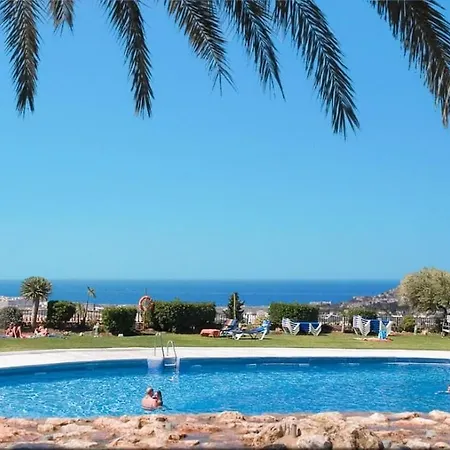 Completely Renovated Large Apt, Amazing Sea Views Apartamento Nerja