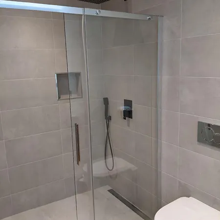 Completely Renovated Large Apt, Amazing Sea Views Apartamento Nerja